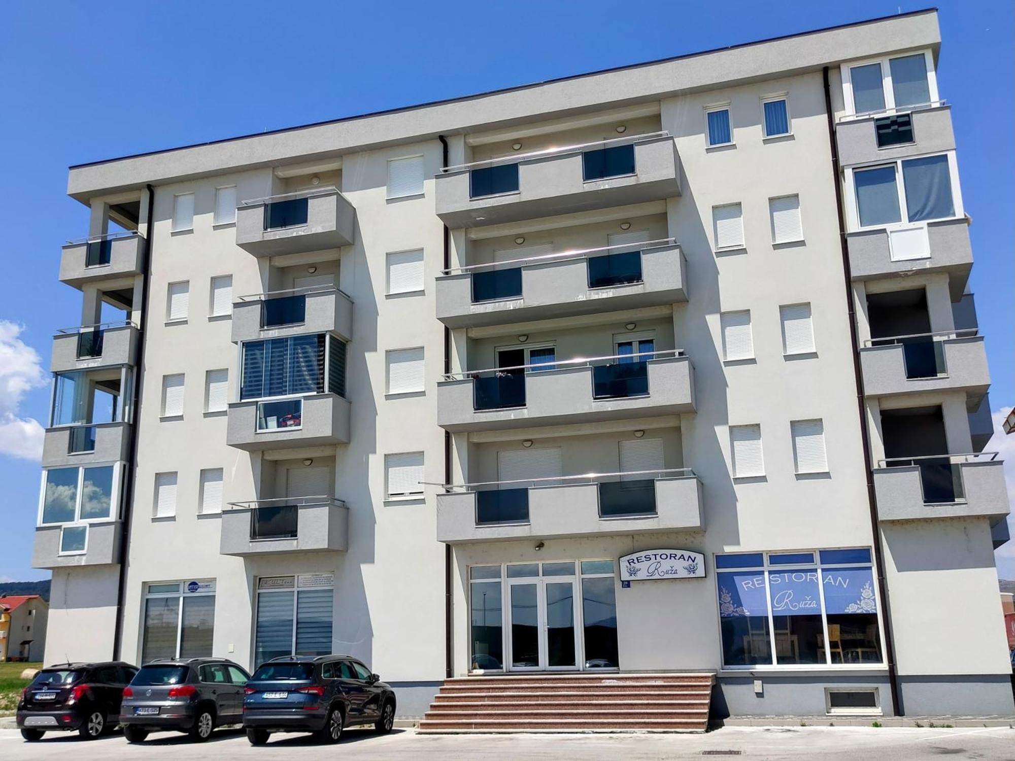 Apartment Maria Tomislavgrad Exteriör bild
